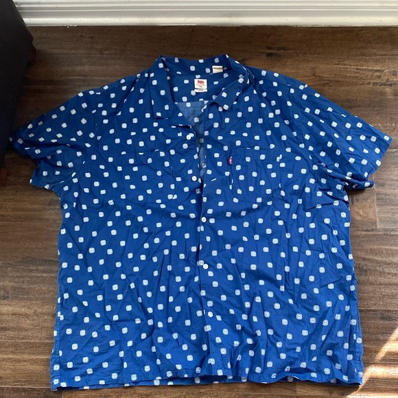 Levi’s short sleeve button down - Picture 1 of 2